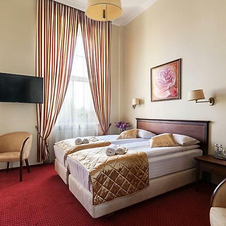 Conviva Hotel Panevezys Ngoại thất bức ảnh