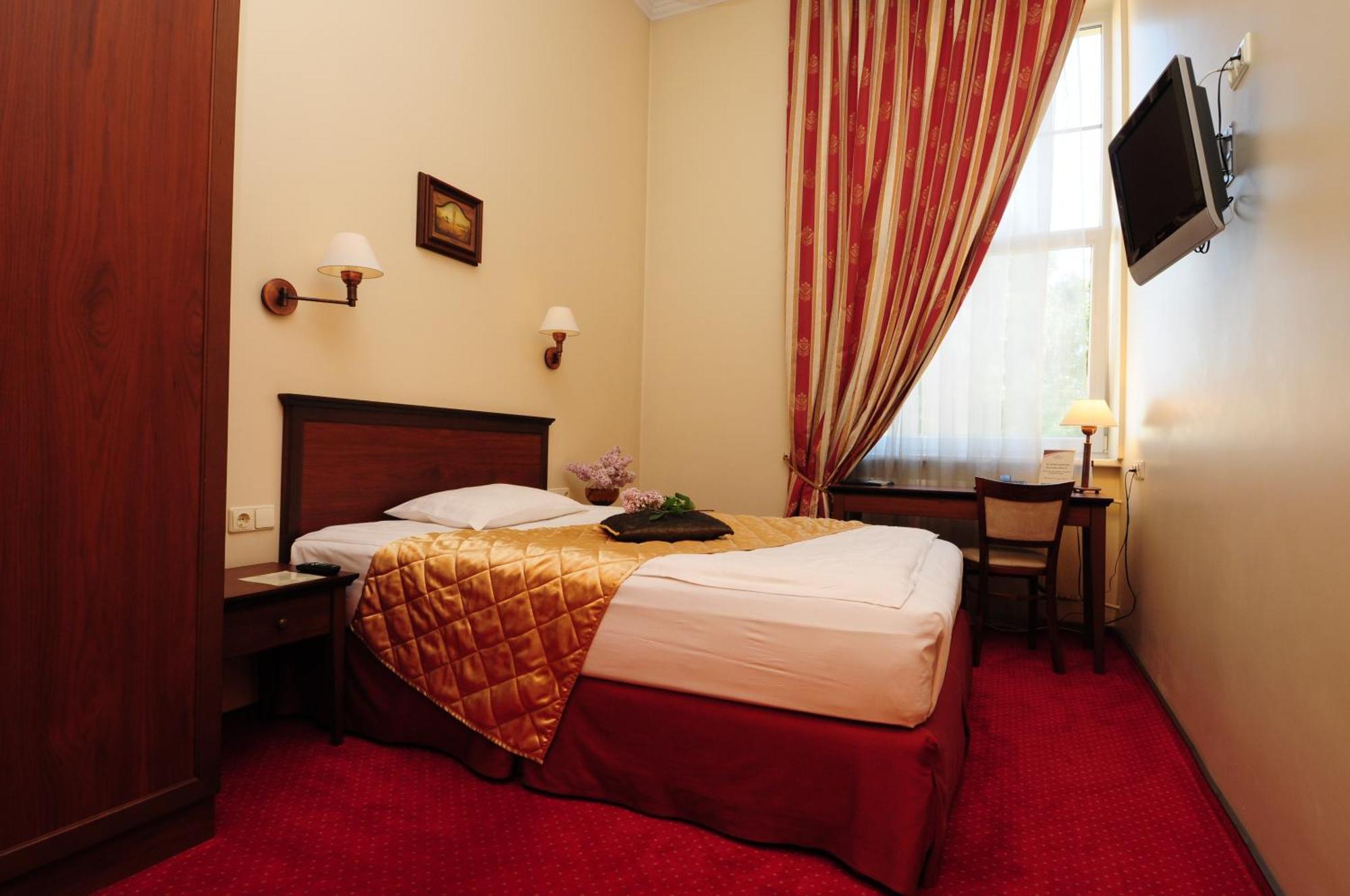 Conviva Hotel Panevezys Ngoại thất bức ảnh