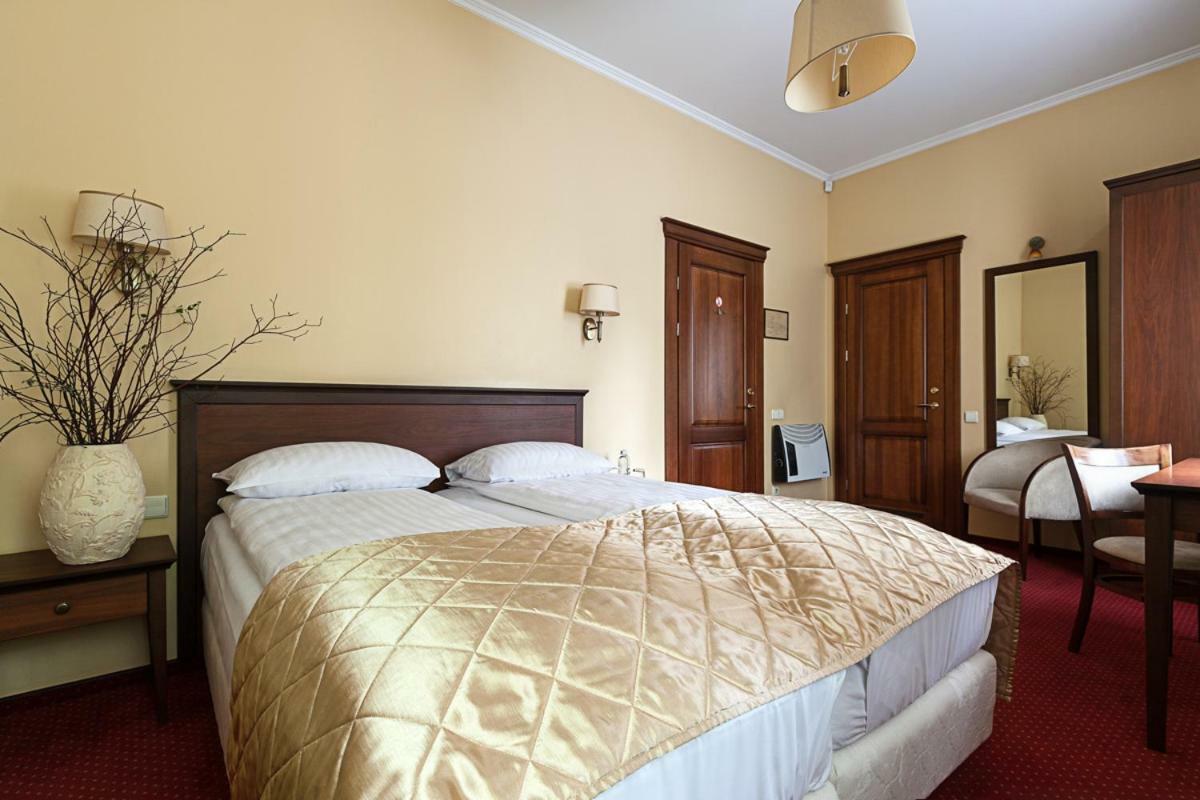 Conviva Hotel Panevezys Ngoại thất bức ảnh