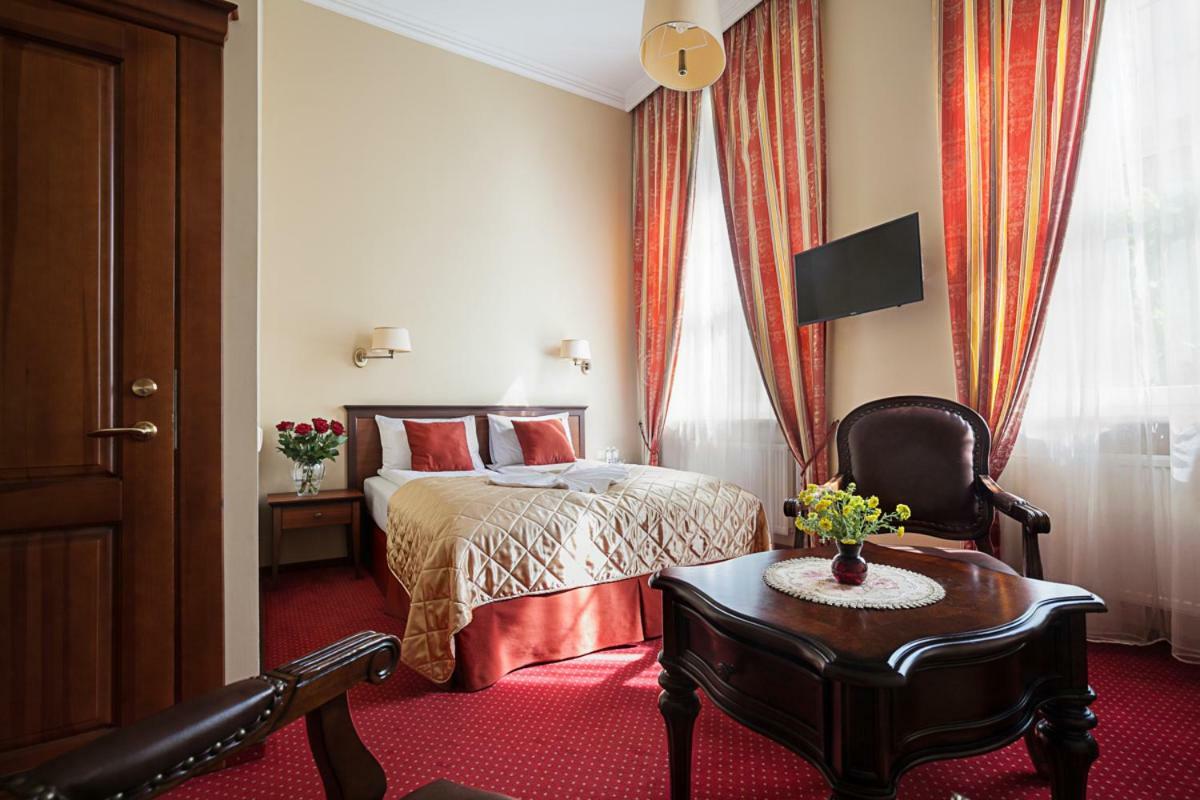 Conviva Hotel Panevezys Ngoại thất bức ảnh