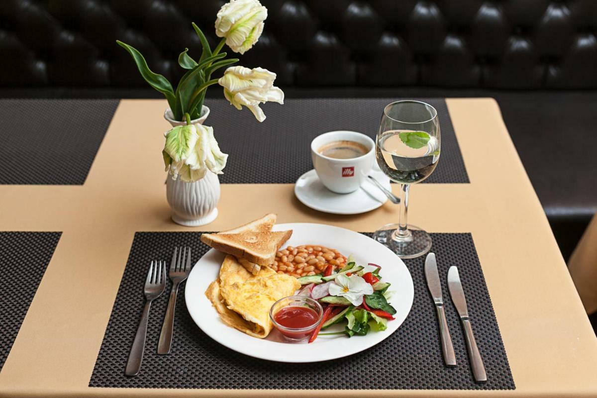 Conviva Hotel Panevezys Ngoại thất bức ảnh