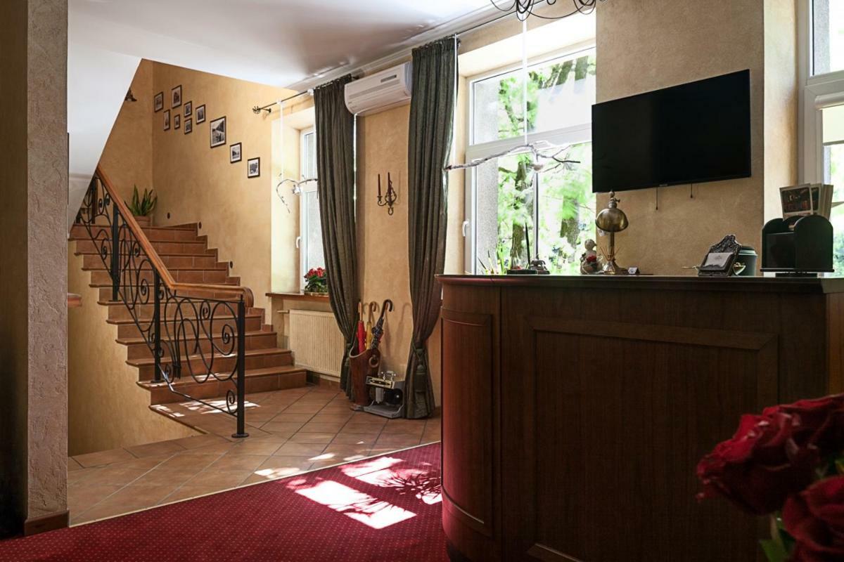 Conviva Hotel Panevezys Ngoại thất bức ảnh