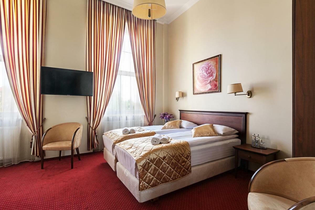 Conviva Hotel Panevezys Ngoại thất bức ảnh