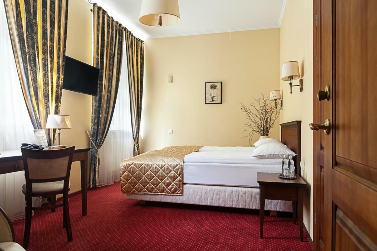 Conviva Hotel Panevezys Ngoại thất bức ảnh