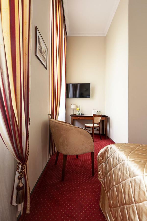 Conviva Hotel Panevezys Ngoại thất bức ảnh